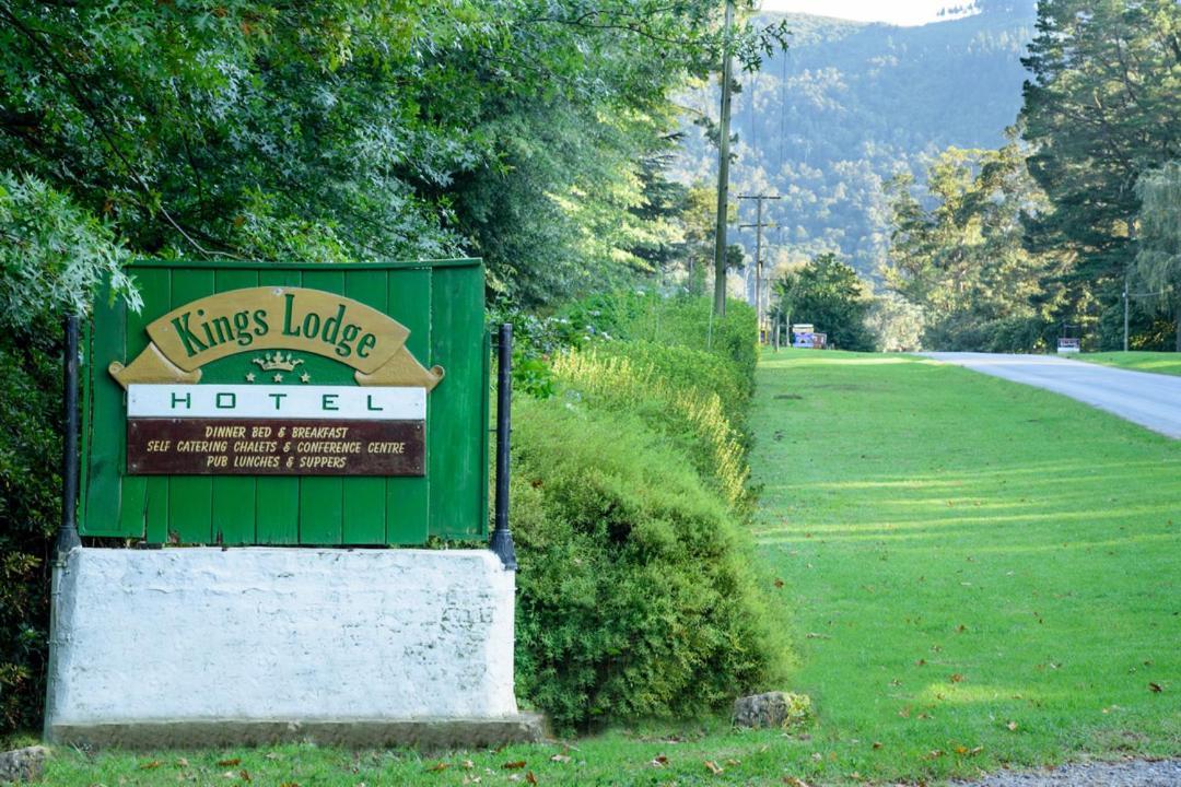 Kings Lodge Hotel ホグスバック エクステリア 写真
