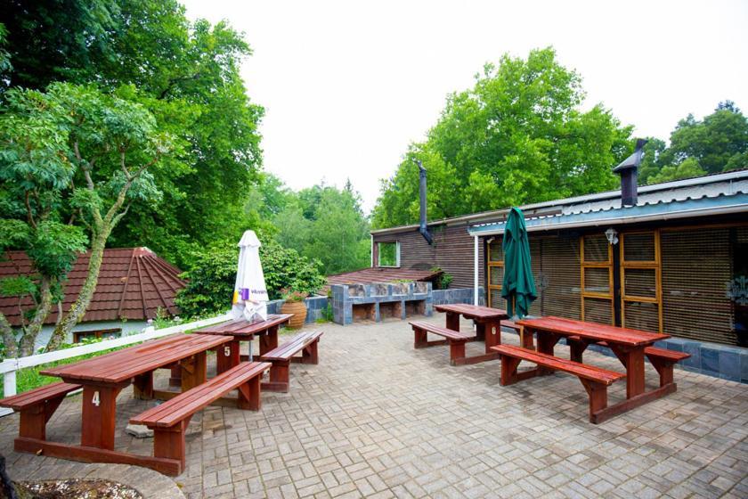 Kings Lodge Hotel ホグスバック エクステリア 写真