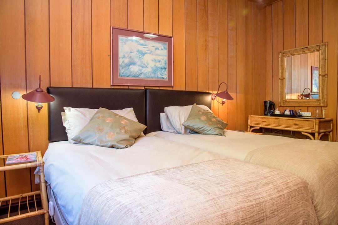 Kings Lodge Hotel ホグスバック エクステリア 写真