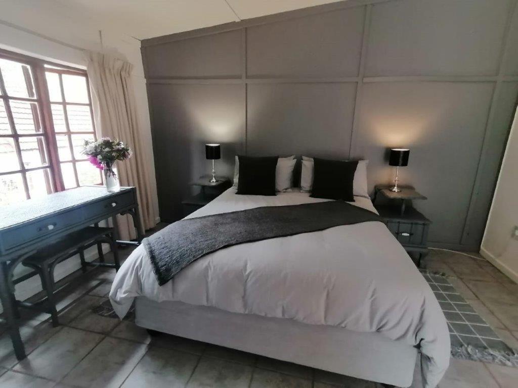 Kings Lodge Hotel ホグスバック エクステリア 写真
