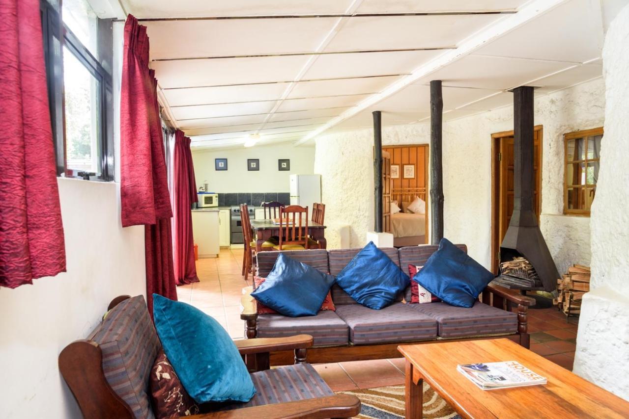 Kings Lodge Hotel ホグスバック エクステリア 写真